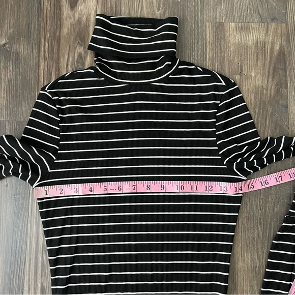 Paige Kenzie Black and White Stripe Modal Turtleneck Bell Sleeve Ribbed Shirt - Picture 11 of 13